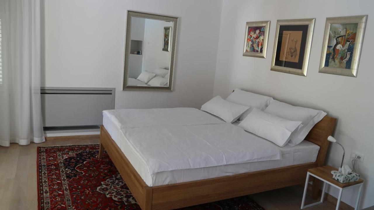 Haus Helga Apartment Rab Town Exterior photo