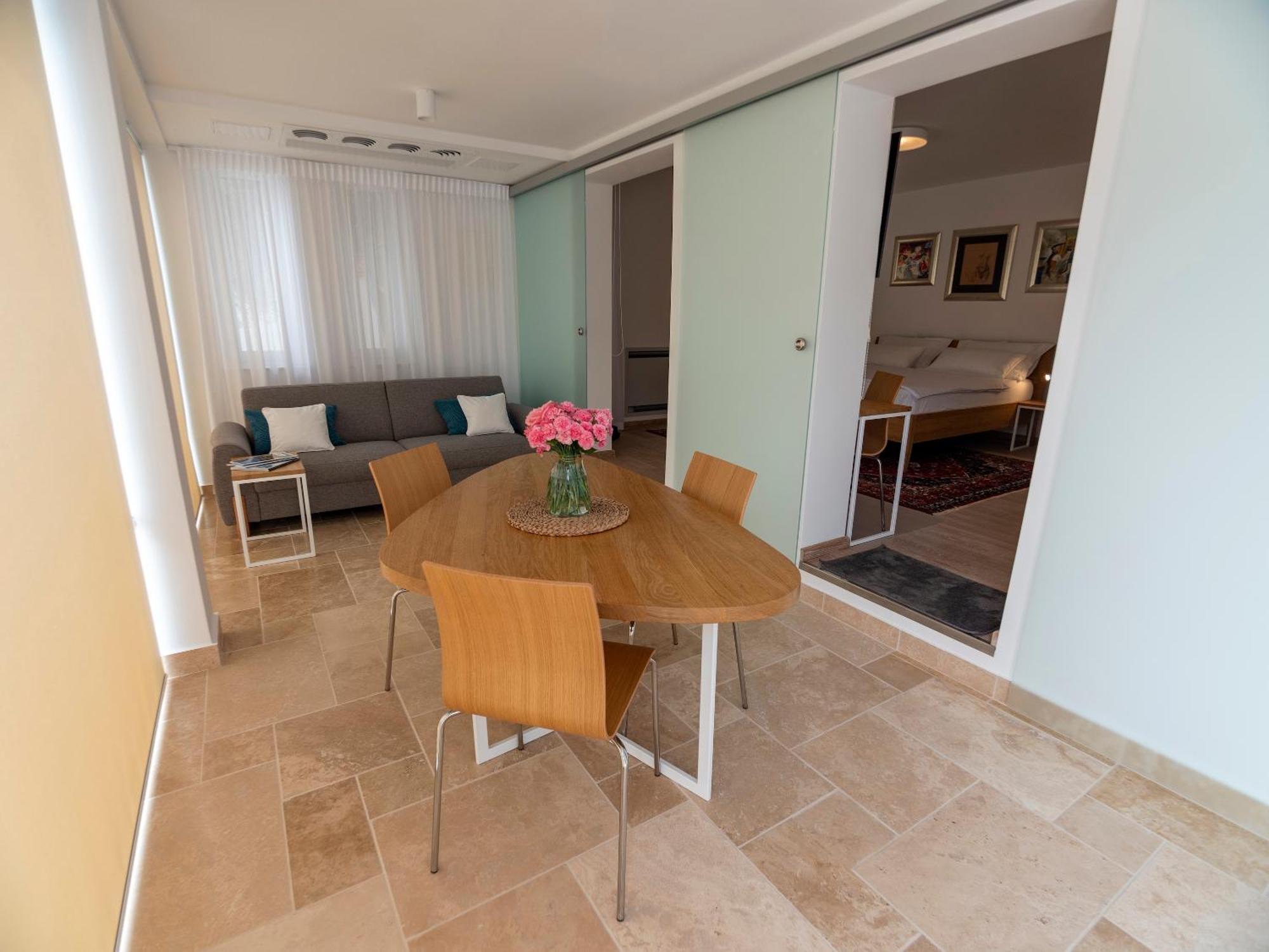 Haus Helga Apartment Rab Town Exterior photo
